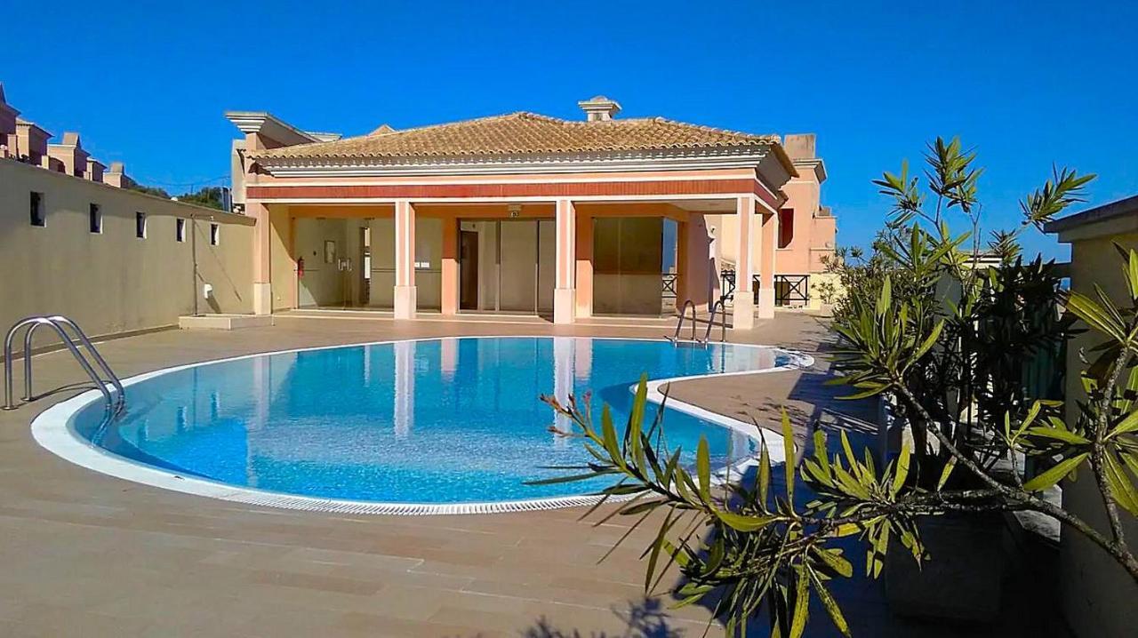 Oceanview Duplex Shared Pool & * Sesimbra