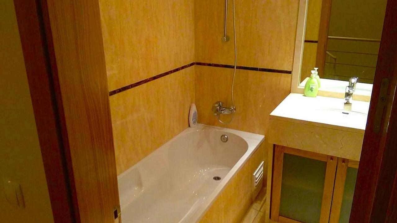 Oceanview Duplex Shared Pool & Holiday home *