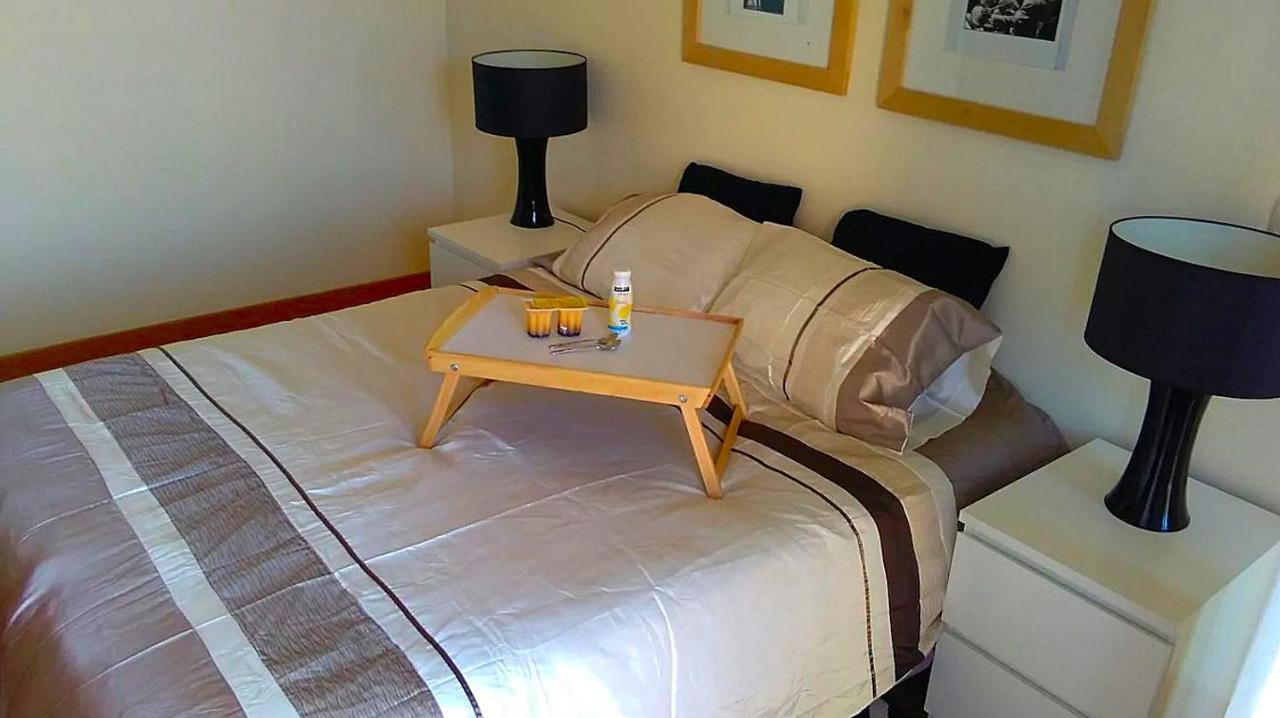 Oceanview Duplex Shared Pool & Sesimbra