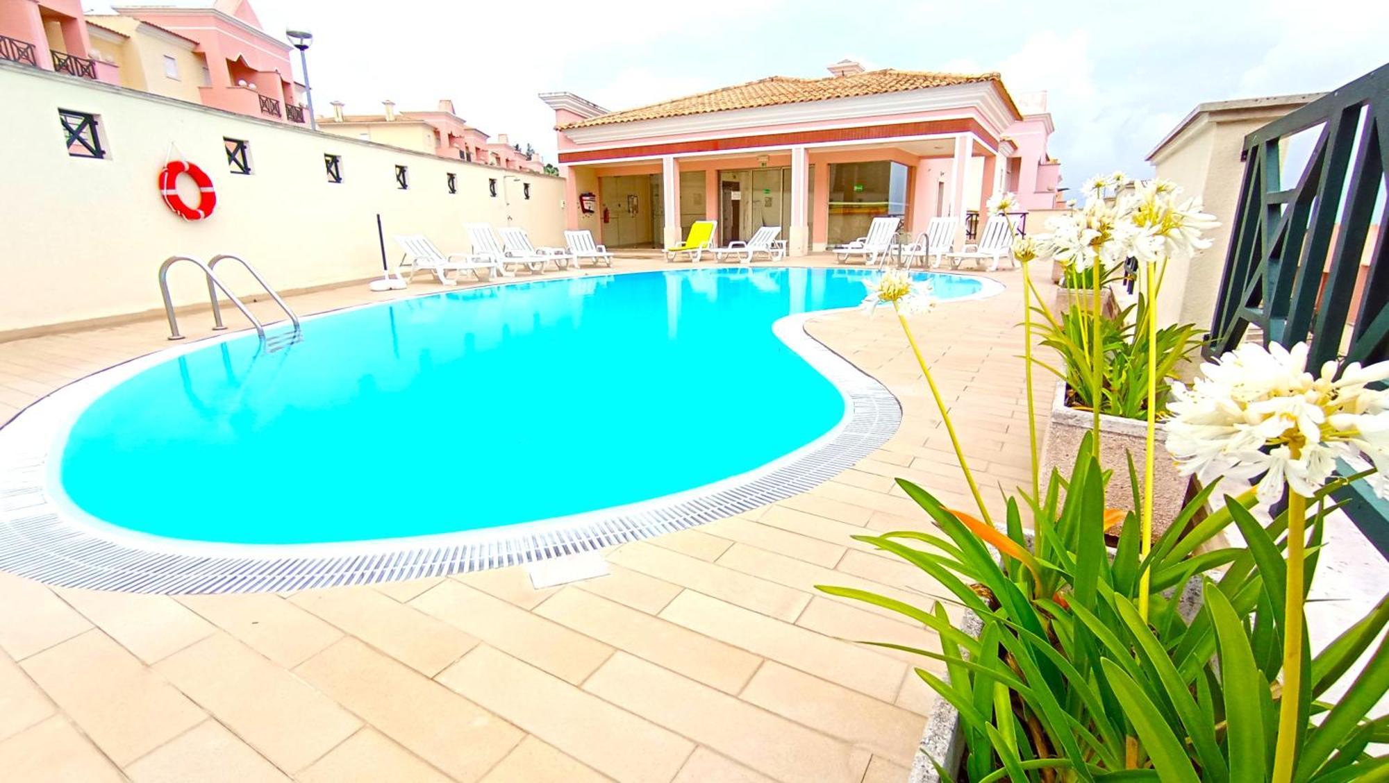 Holiday home Oceanview Duplex Shared Pool & *